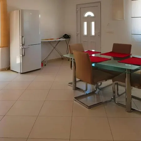 Skrapavac, Privlaka Apartment *